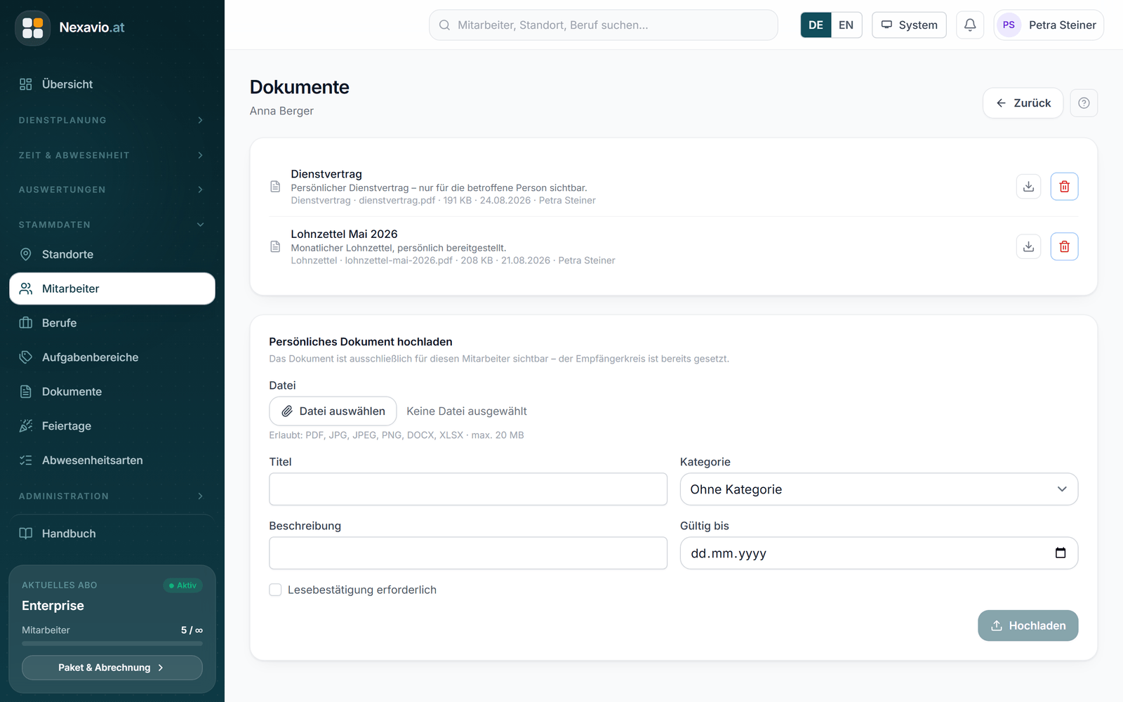 Persönliche Dokumente eines Mitarbeiters im Back-Office von Nexavio